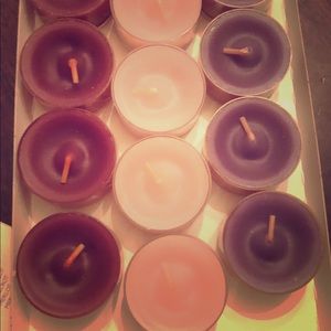 30 Piece Sampler 6 Aroma Melts & 24 Tealights